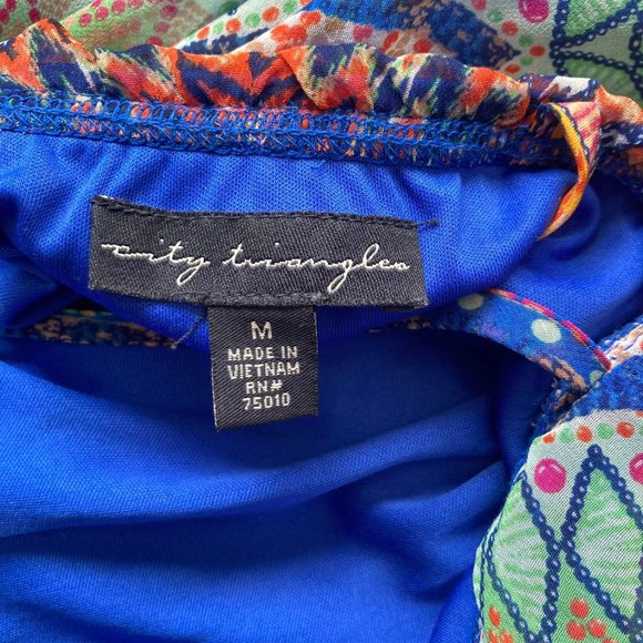 Women's Not So Mystery Box Size Medium - Picture 11 of 16